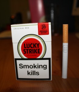 Lucky_Strike_Red